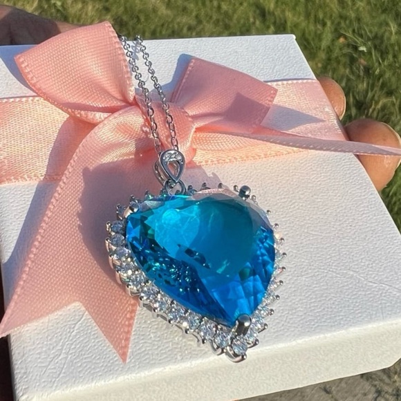 Ladies Heart Necklace 4.8CT sapphire silver - Picture 8 of 10